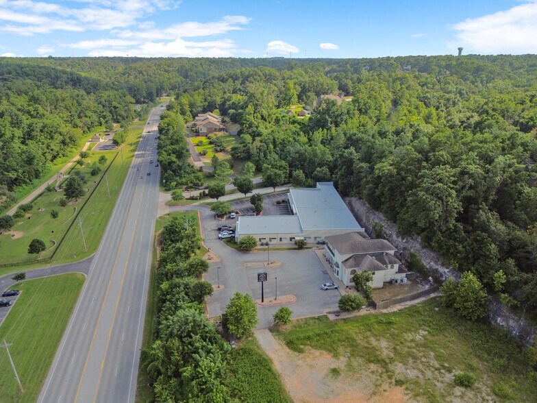 More Photos Of 2601 N Walton Blvd, Bentonville Office For Lease