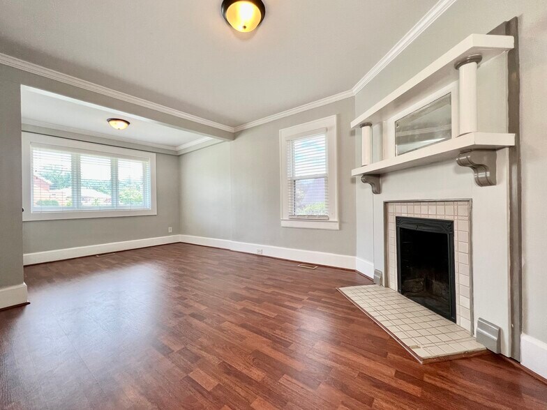 More Photos Of 2546 Reynolda Rd, Winston-Salem Medical For Lease