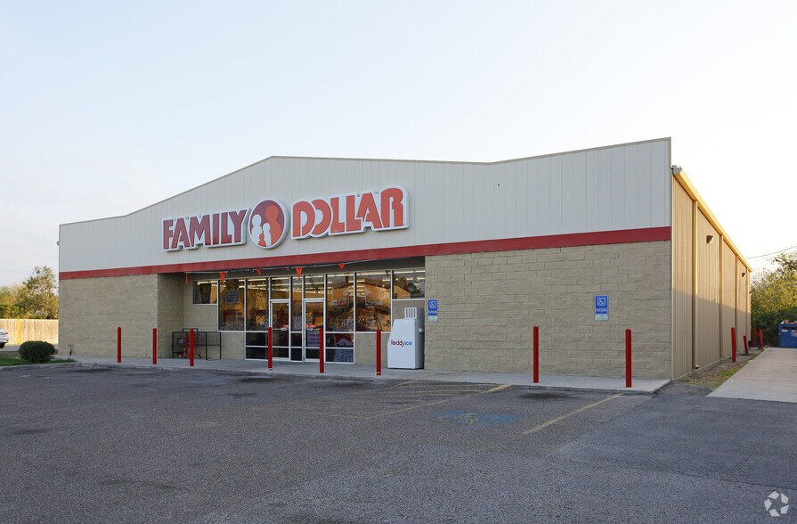 Primary Photo Of 11033 Leopard St, Corpus Christi Freestanding For Sale