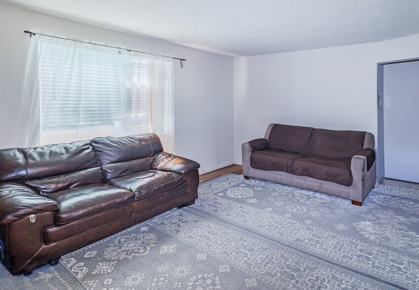 More Photos Of 309-315 Oak Ave, Redwood City Apartments For Sale