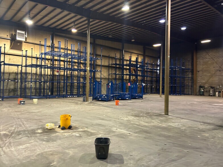 More Photos Of 326 Dartmouth College Hwy, Lebanon Warehouse For Sale