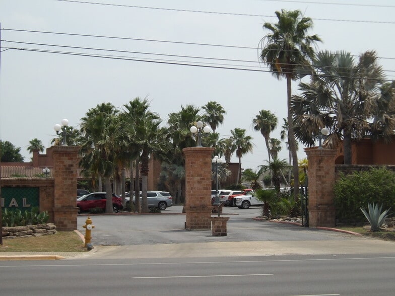 More Photos Of 1906 E Tyler Ave, Harlingen Loft Creative Space For Sale