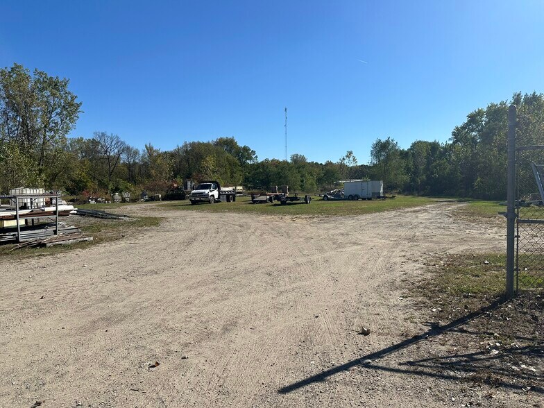 More Photos Of 23186 Ireland Rd, South Bend Industrial For Sale