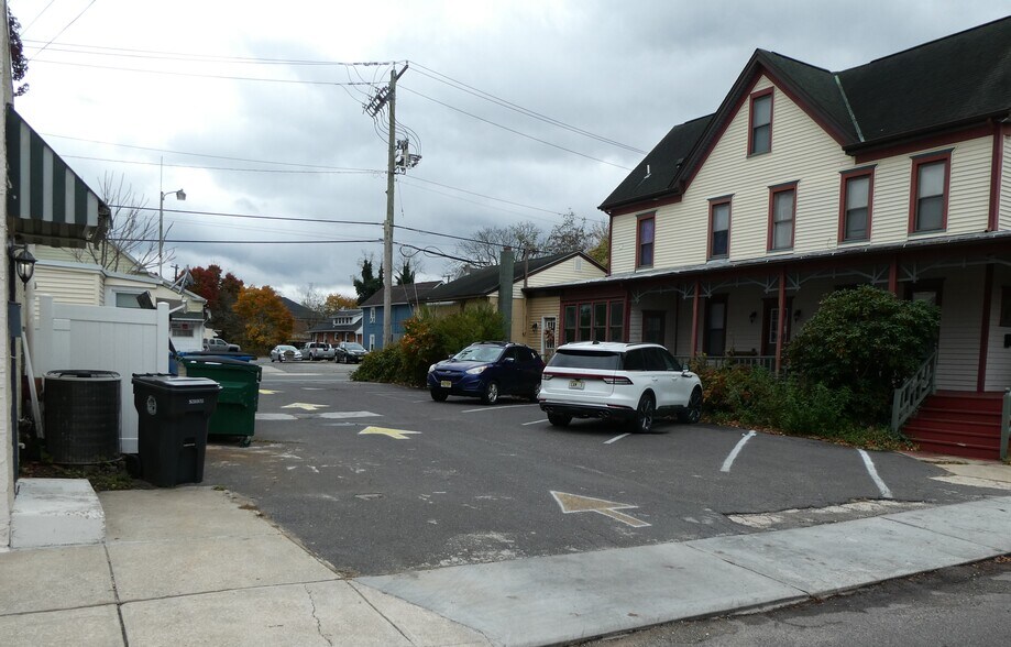 More Photos Of 6002 Main St, Mays Landing Storefront For Lease