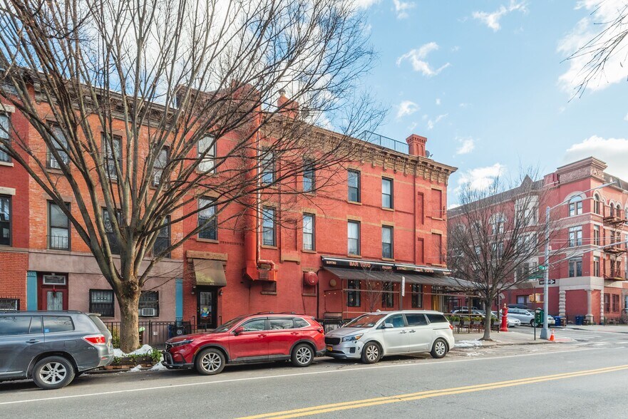 More Photos Of 475 6th Ave, Brooklyn Apartments For Sale