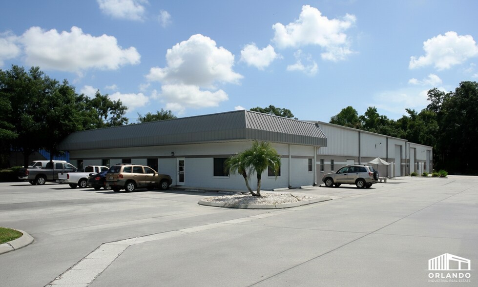 Primary Photo Of 501 Central Park Dr, Sanford Warehouse For Lease