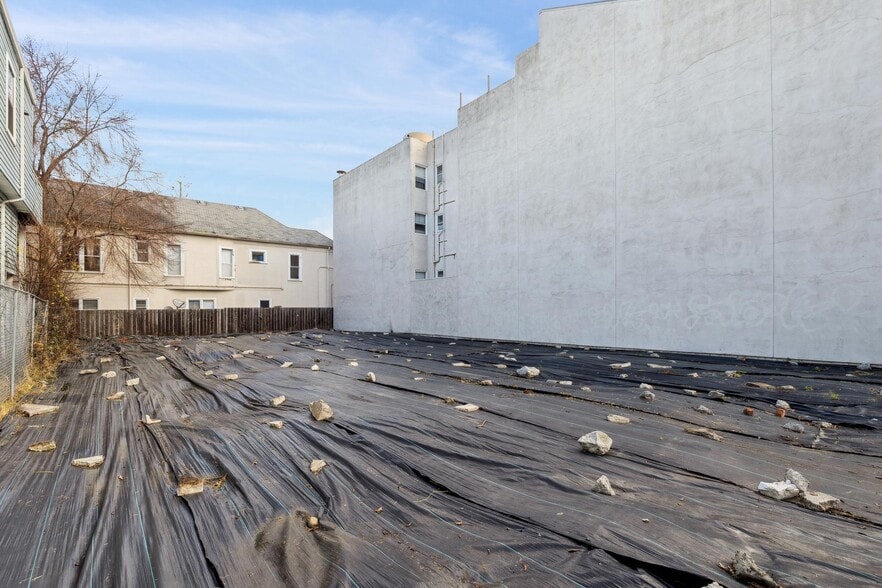 More Photos Of 1217 Lincoln, Alameda Land For Sale