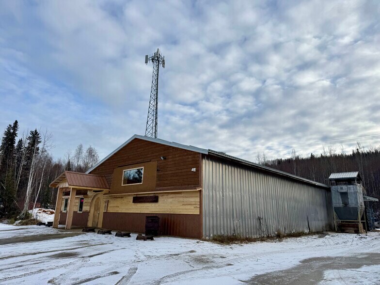 More Photos Of 600 N Old Steese Hwy, Fairbanks Warehouse For Sale