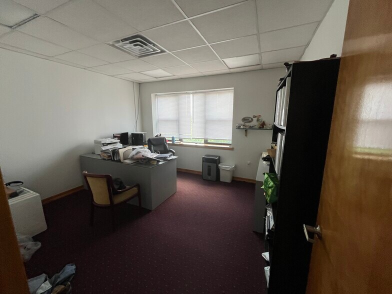 More Photos Of 260 51st St, Brooklyn Flex For Lease