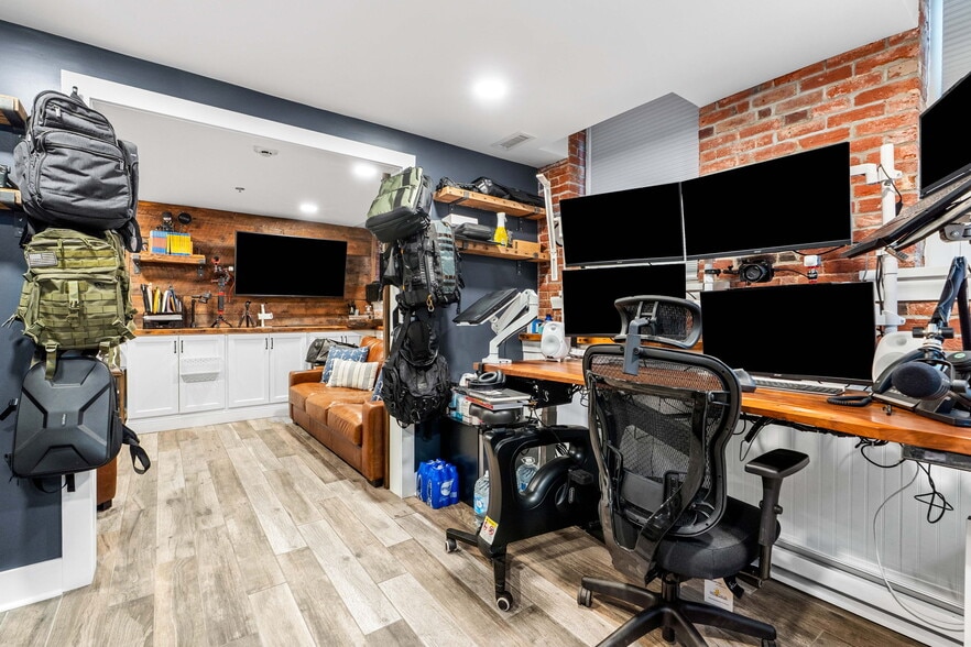 More Photos Of 19-23 Pleasant St, Newburyport Apartments For Sale