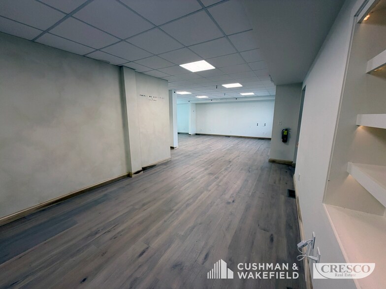 More Photos Of 22649 Lorain Rd, Fairview Park Office For Lease