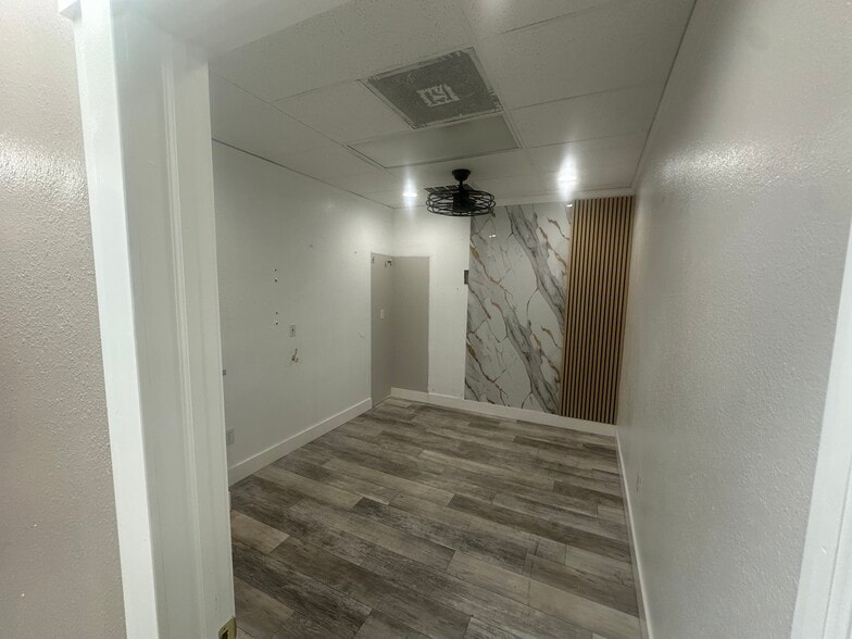 More Photos Of 608-618 Oakfield Dr, Brandon Unknown For Lease