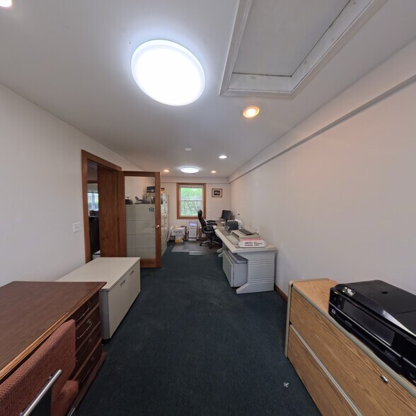 More Photos Of 805 E Palatine Rd, Palatine Office For Sale