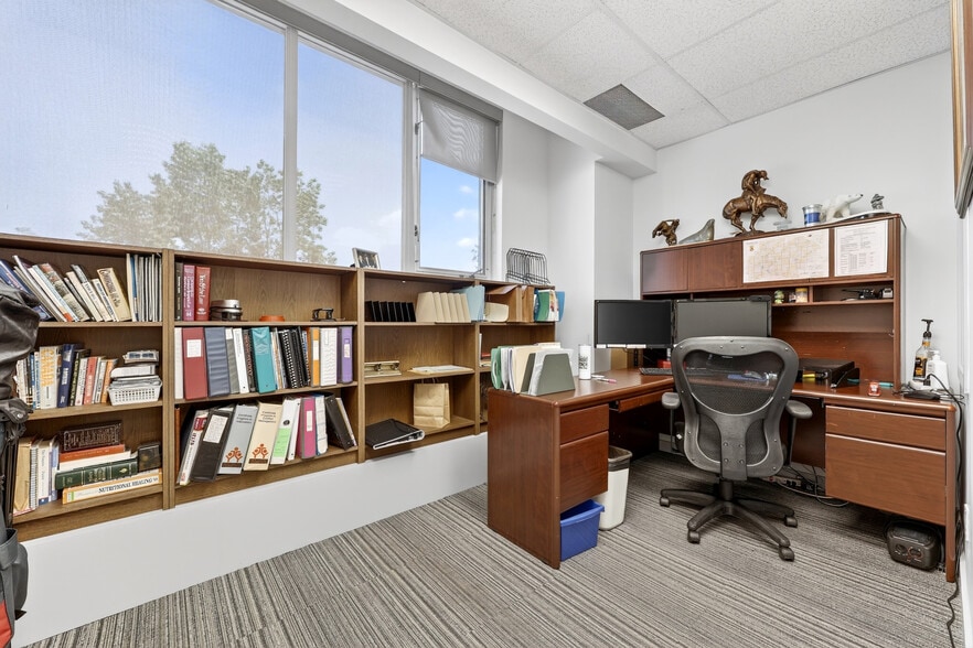 More Photos Of 5700 1st St SW, Calgary Warehouse For Sale