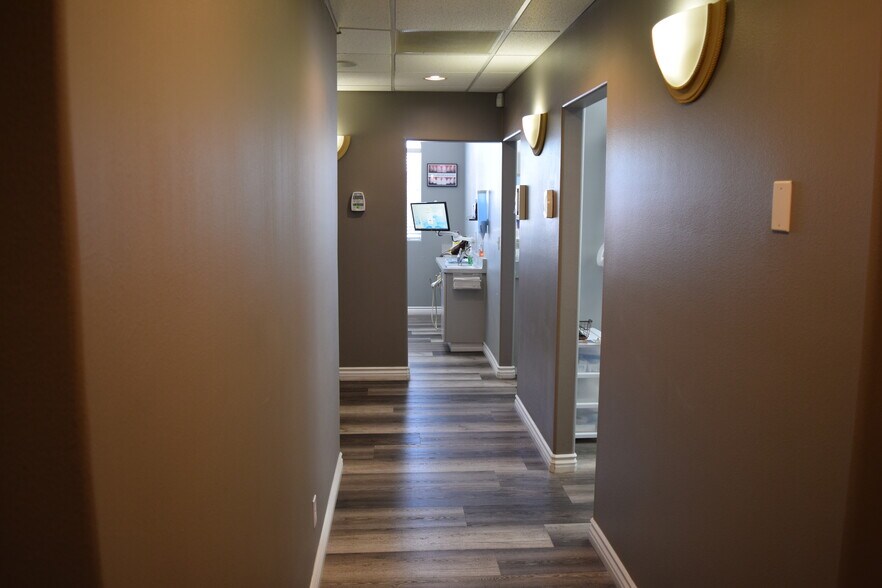 More Photos Of 3505 E Harmon Ave, Las Vegas Medical For Lease