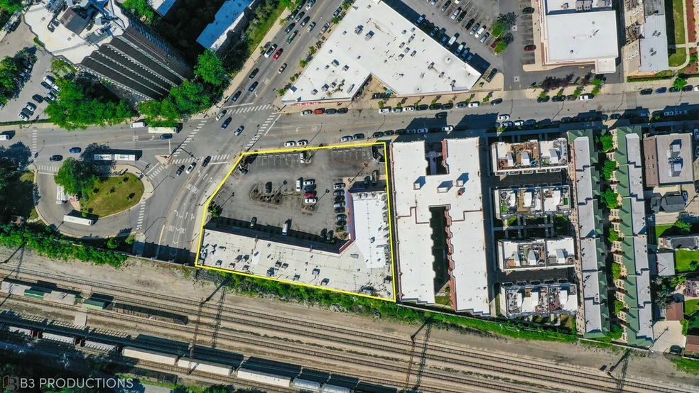 More Photos Of 47th @ NEC 47th & Lake Park Ave, Chicago Unknown For Lease