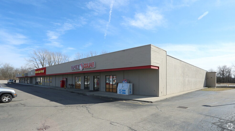 More Photos Of 229-245 E Main St, West Jefferson Freestanding For Lease