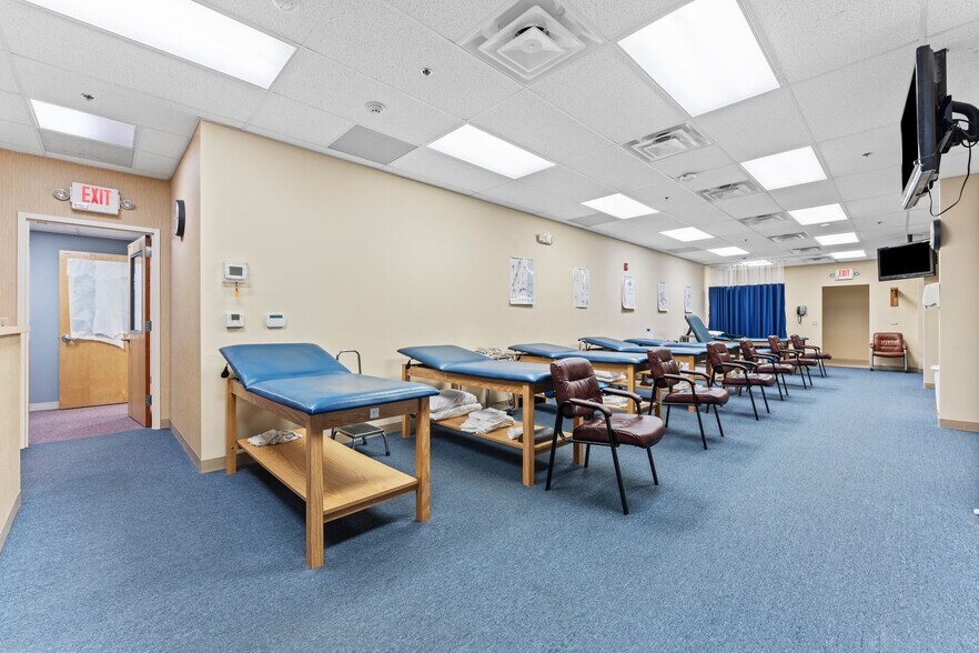 More Photos Of 17 Elm Ave, Hackensack Rehabilitation Center For Lease