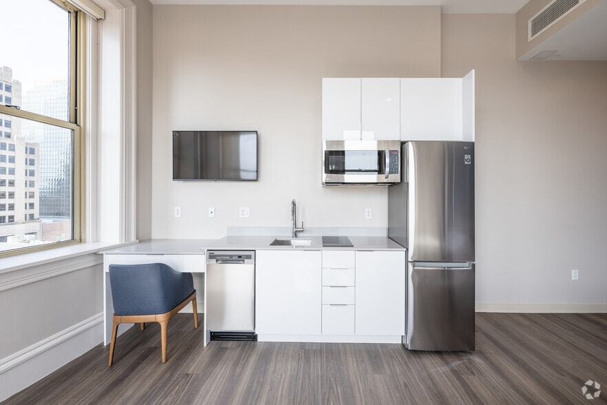 More Photos Of 82-90 Weybosset St, Providence Apartments For Lease