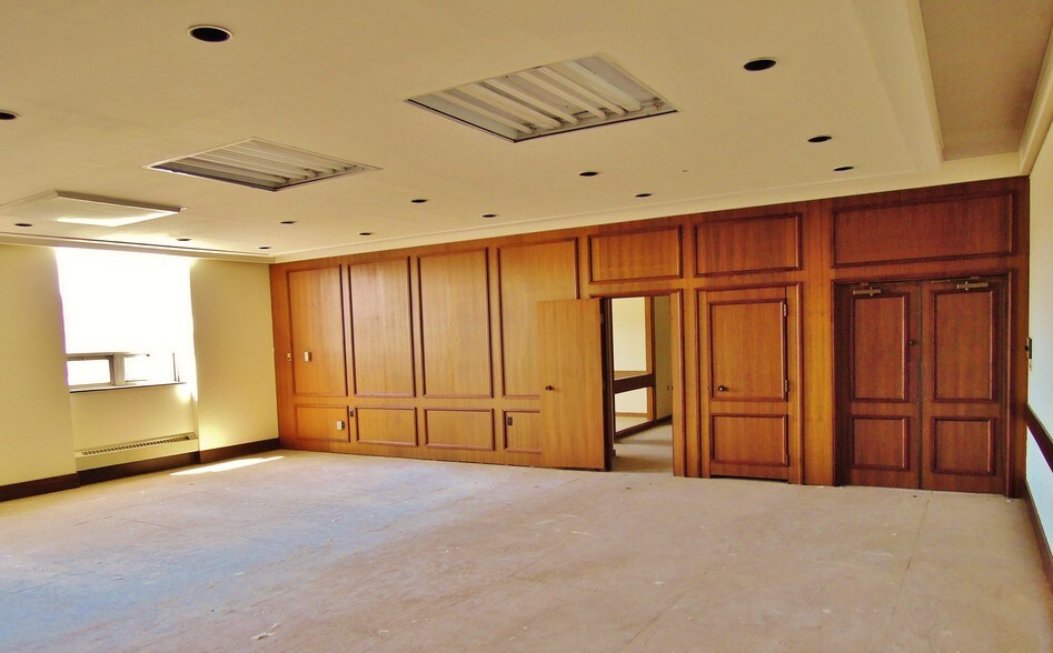 More Photos Of 2102 Main St, Northampton Office For Lease