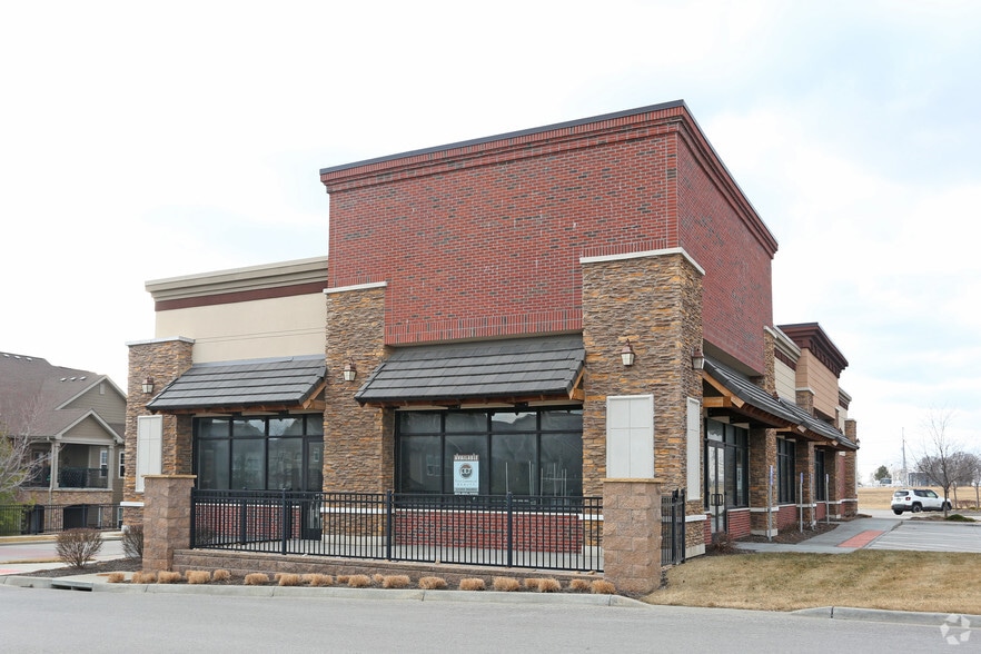 More Photos Of 13301-13365 W 135th St, Overland Park Unknown For Lease