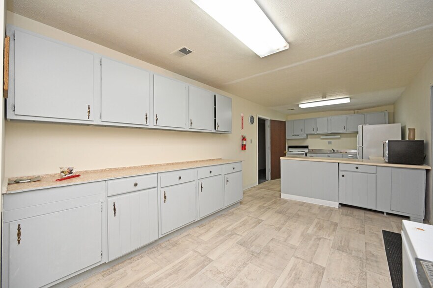 More Photos Of 1810 North Blvd, Fairborn Lodge Meeting Hall For Sale