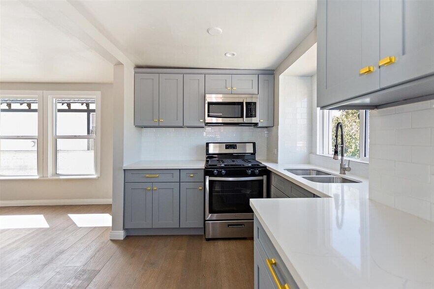 More Photos Of 1703 S Burlington Ave, Los Angeles Apartments For Sale