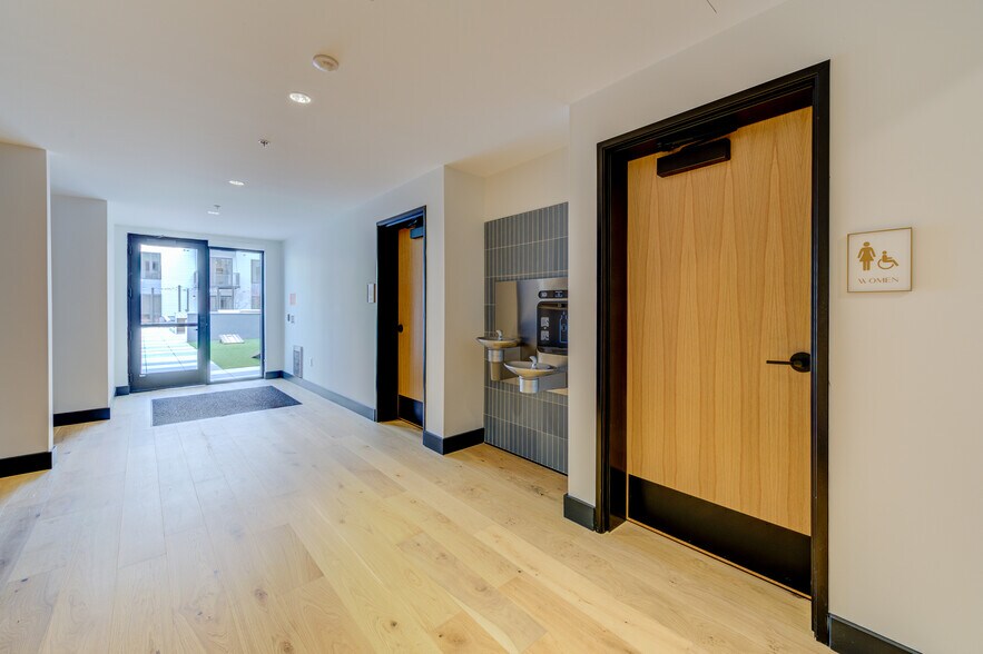 More Photos Of 416 N Kirkwood Rd, Kirkwood Apartments For Sale