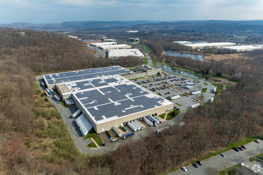 More Photos Of 350 Clark Dr, Mount Olive Office For Lease