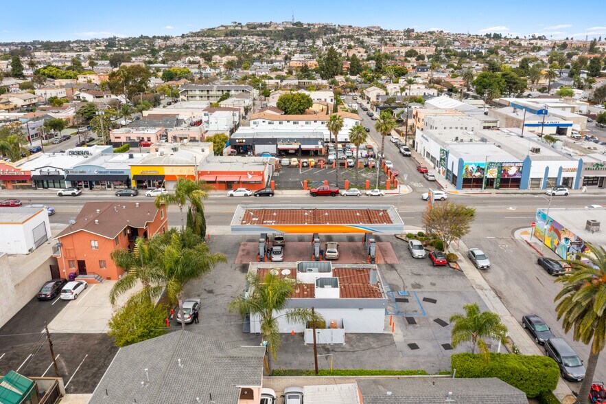 2440 E Anaheim St, Long Beach, CA 90804 Service Station For Sale