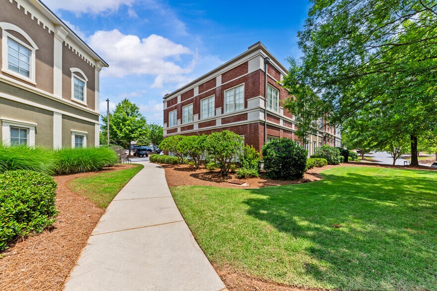 More Photos Of 1041 Parkside St, Greensboro Office For Lease