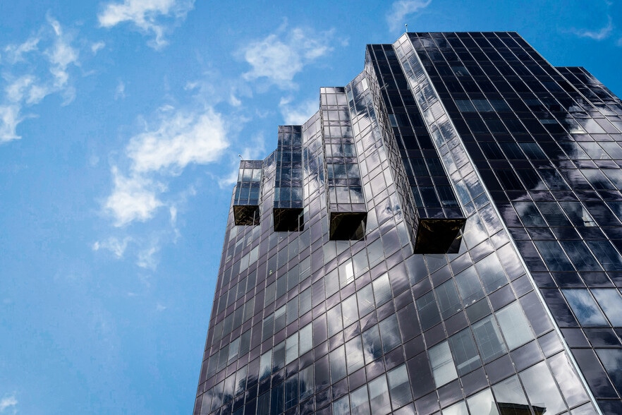 More Photos Of 200 Jefferson Ave, Memphis Office For Sale