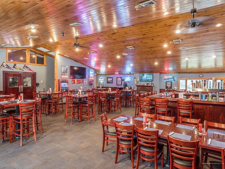 More Photos Of 656 N High St, Bridgton Hotel For Sale