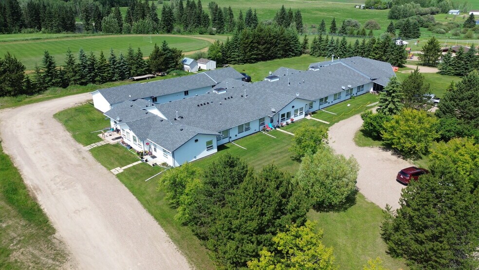 Primary Photo Of 9606 101 Av, Plamondon Apartments For Sale