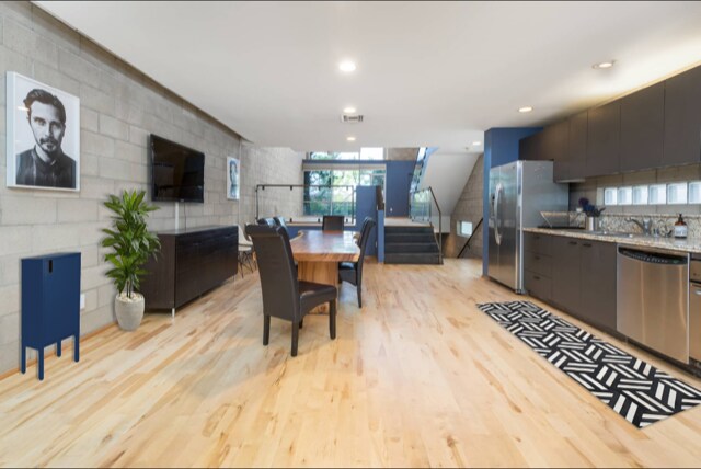 More Photos Of 6615-6621 Melrose Ave, Los Angeles Loft Creative Space For Lease