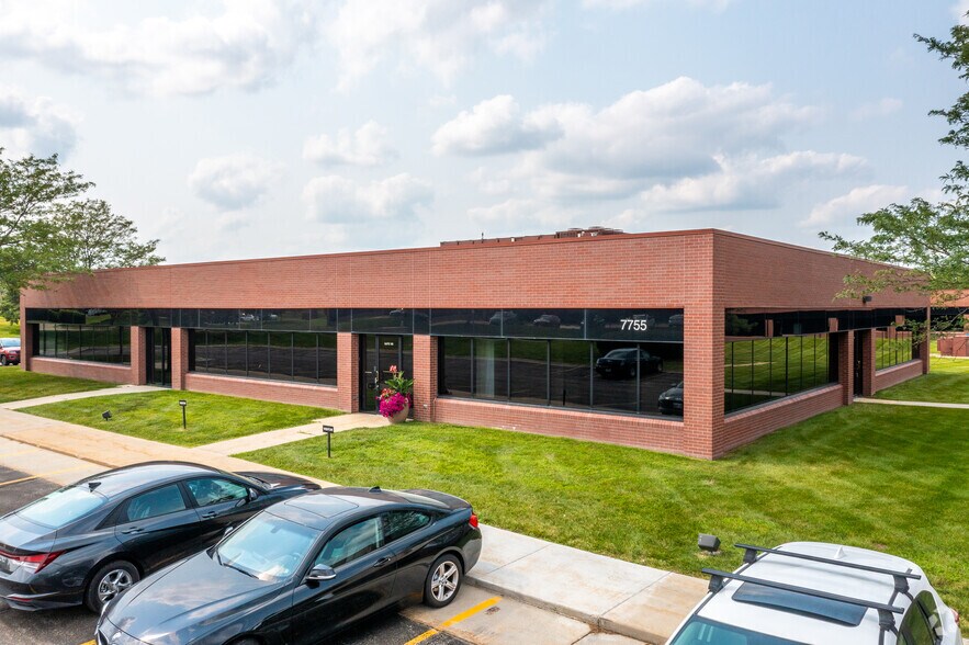 More Photos Of 7755 Office Plaza Dr N, West Des Moines Office For Lease