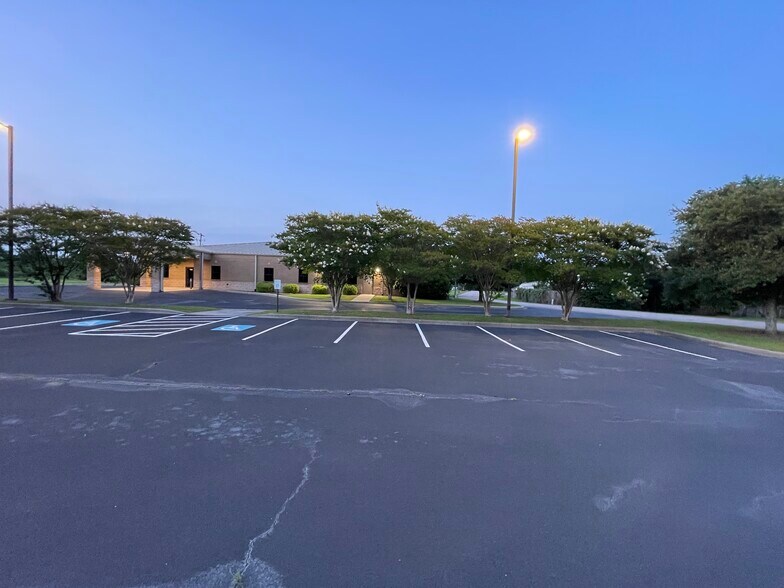 More Photos Of 1308 S 4th St, Hartsville Medical For Lease