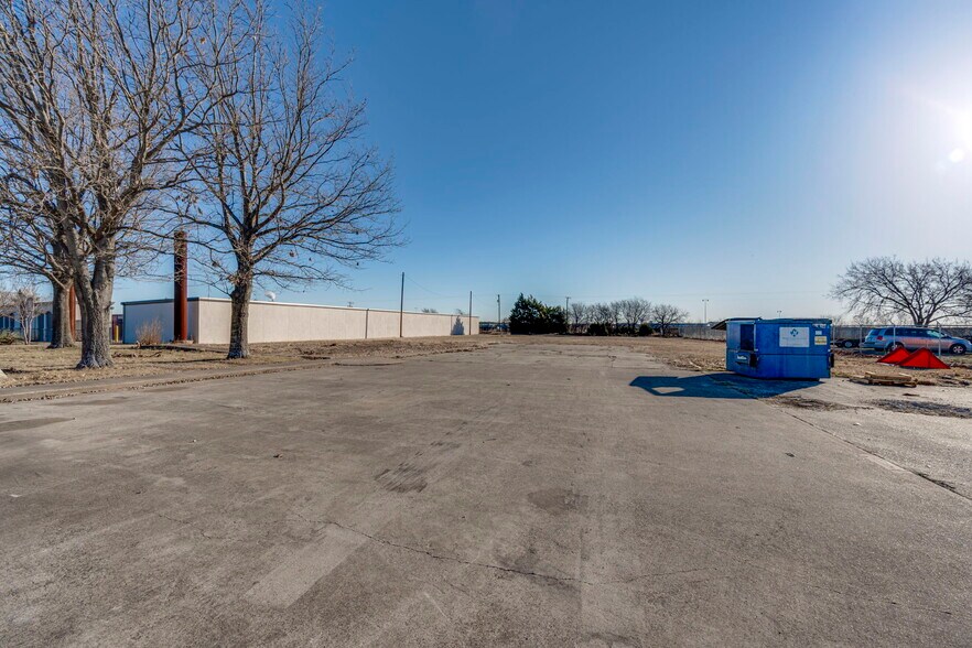 More Photos Of 1604 N Highway 67, Midlothian Land For Sale