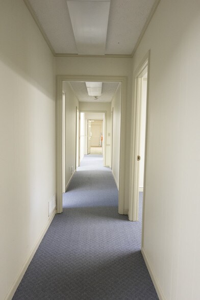More Photos Of 213 Jeff Davis Pl, Fayetteville Medical For Lease