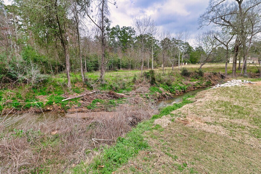 More Photos Of 18903 Veterans Rd, Magnolia Land For Sale