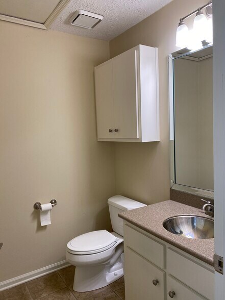 More Photos Of 1320 Wynnton Rd, Columbus Office For Lease