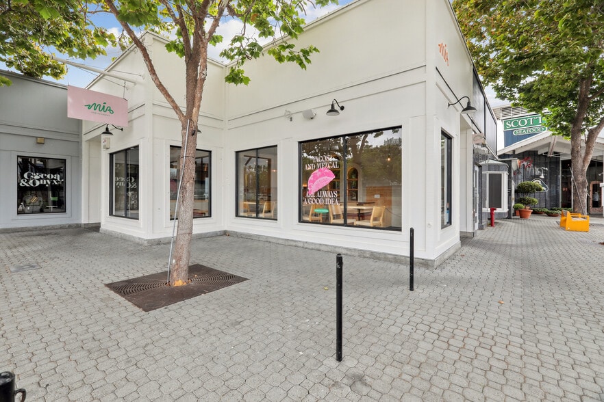 More Photos Of 409-439 Water St, Oakland Storefront For Lease