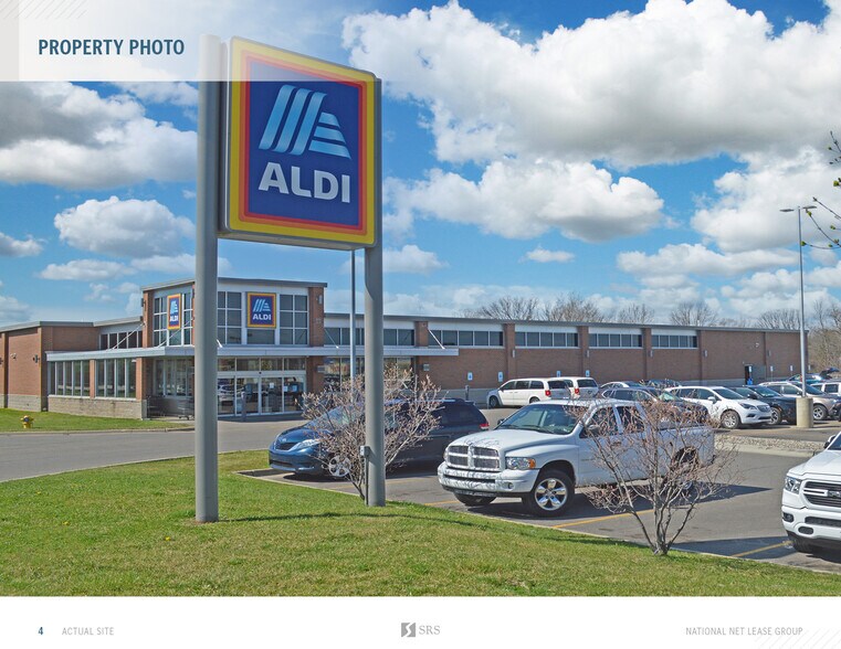 More Photos Of 39827 S Groesbeck Hwy, Clinton Township Supermarket For Sale