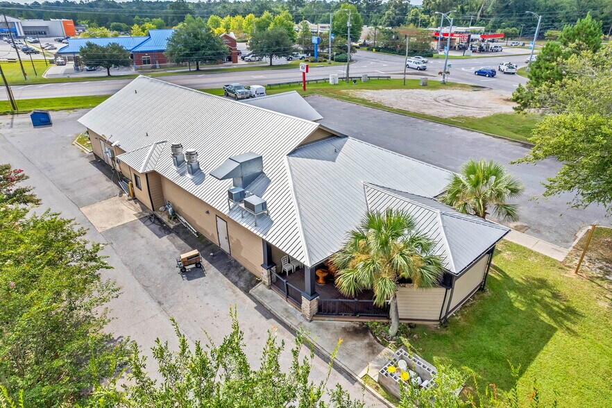 More Photos Of 2579 Douglas Ave, Brewton Restaurant For Sale