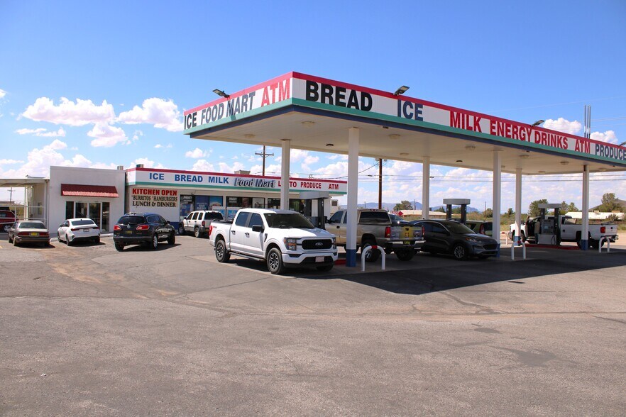 More Photos Of 5701 N Jornada Rd, Las Cruces Service Station For Sale