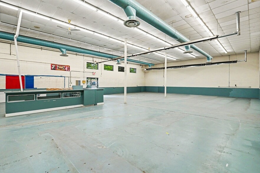 More Photos Of 1834 Bagwell St, Flint Warehouse For Sale