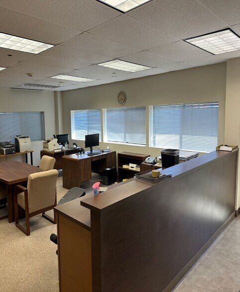More Photos Of 31499 Hayman St, Hayward Manufacturing For Sale