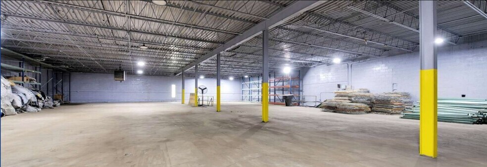 More Photos Of 6335 Lyndon St, Detroit Warehouse For Sale