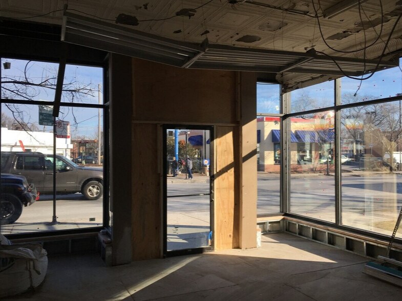 More Photos Of 3170-3174 N Milwaukee Ave, Chicago General Retail For Lease