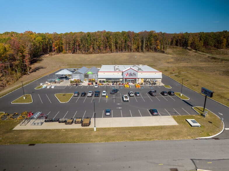 Primary Photo Of 9275 PA-61, Shamokin General Retail For Sale